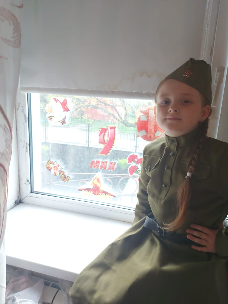 Высоковский СДК «Окна Победы» — это традиционная акция, которая проходит в преддверии празднования Дня Победы..